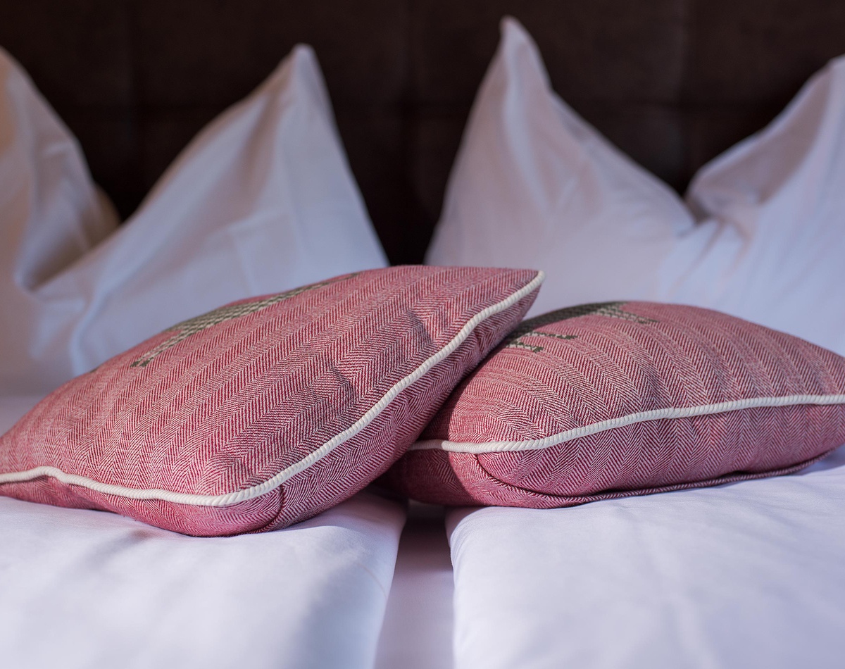 Kleines Doppelzimmer-Grandlit Nord/Strasse